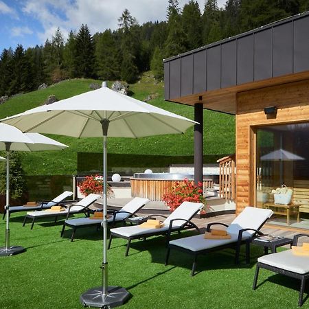 Hotel Sassongher كورفارا إنْ بادِيا المظهر الخارجي الصورة