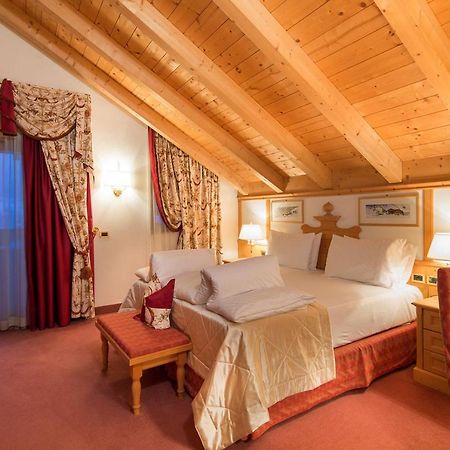 Hotel Sassongher كورفارا إنْ بادِيا المظهر الخارجي الصورة