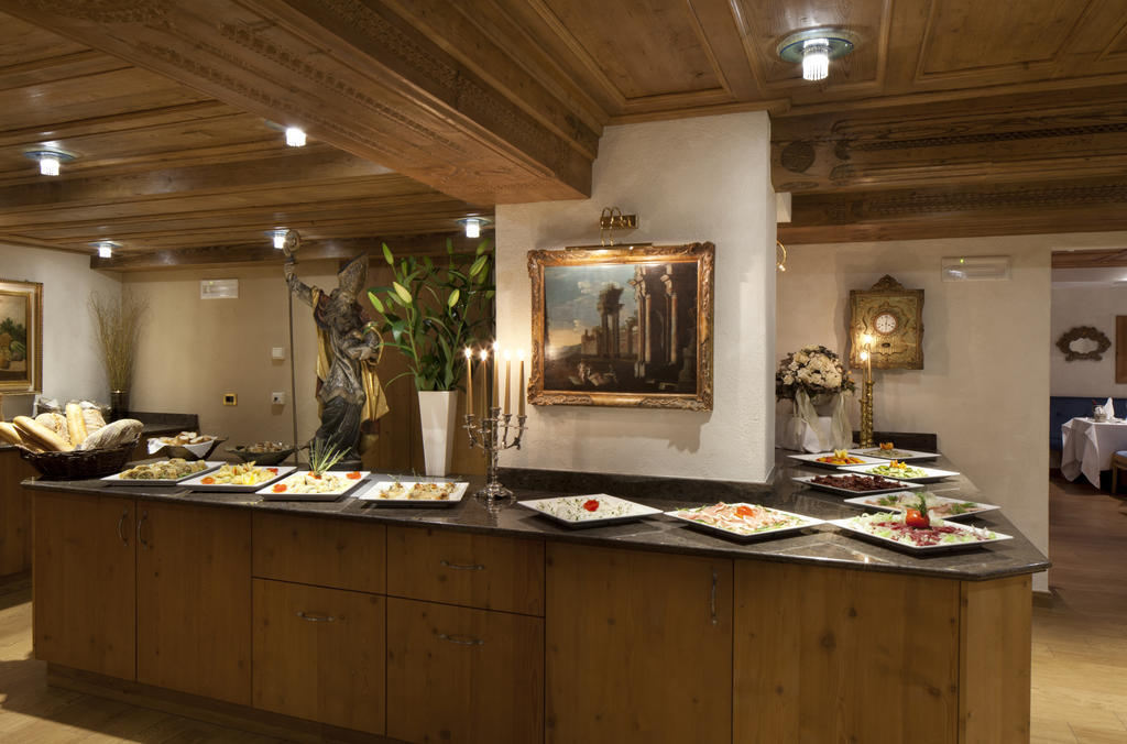 Hotel Sassongher كورفارا إنْ بادِيا المظهر الخارجي الصورة