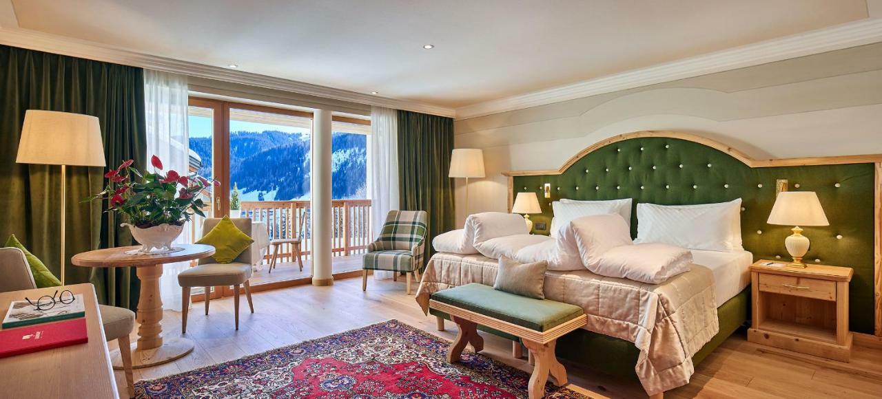 Hotel Sassongher كورفارا إنْ بادِيا المظهر الخارجي الصورة