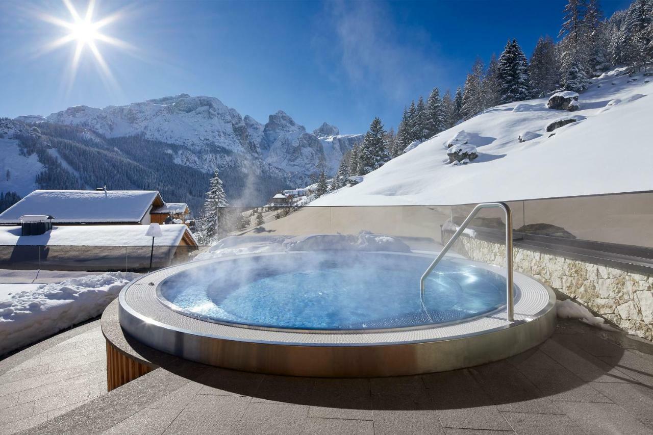 Hotel Sassongher كورفارا إنْ بادِيا المظهر الخارجي الصورة