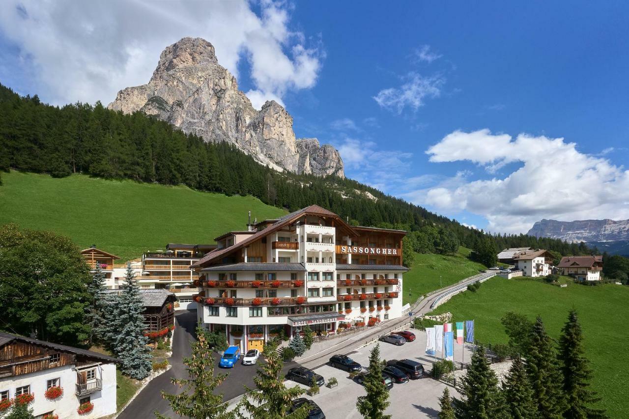 Hotel Sassongher كورفارا إنْ بادِيا المظهر الخارجي الصورة